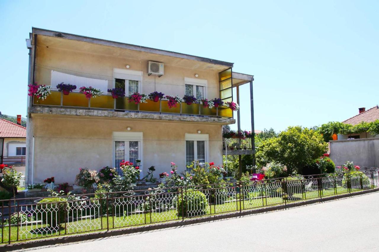 Ferienwohnung Cvijetna Oaza Trebinje Exterior foto