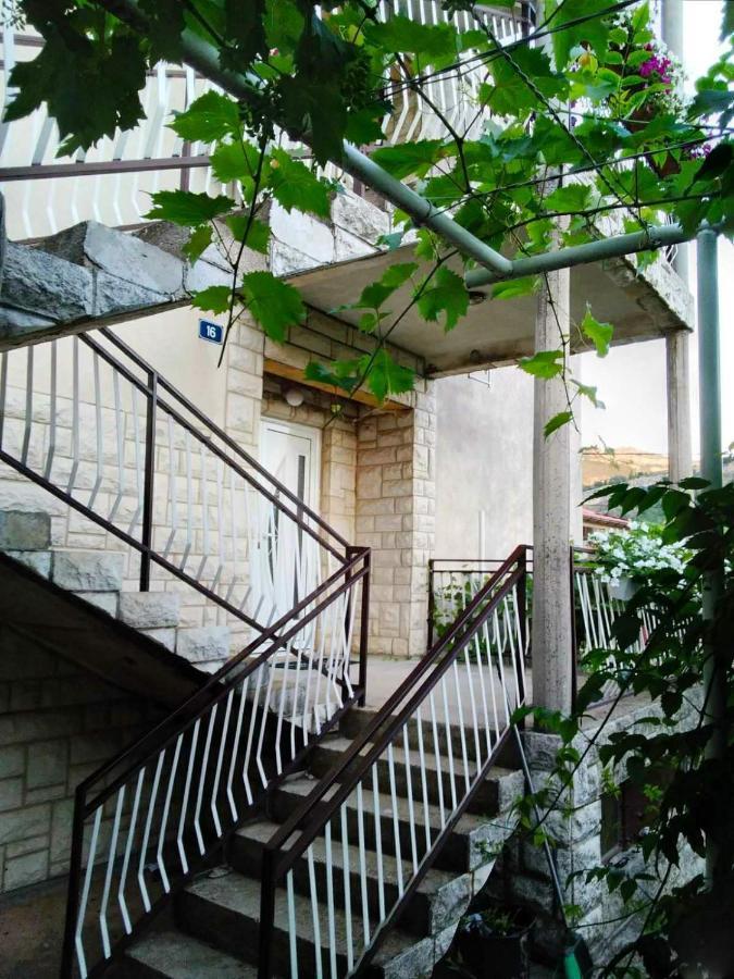 Ferienwohnung Cvijetna Oaza Trebinje Exterior foto
